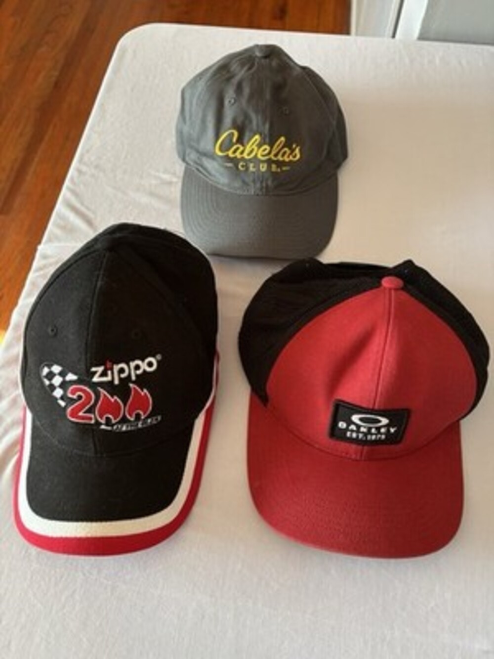 Oakley , Cabelos And Oakley Hats